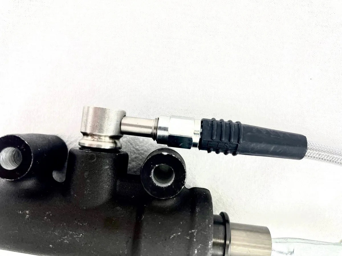 Braided line Upgrade kit for Reservoir ( NOT INCLUDED-MASTER CYLINDER & RESERVOIR PICTURED FOR DISPLAY AND INSTRUCTIONS )